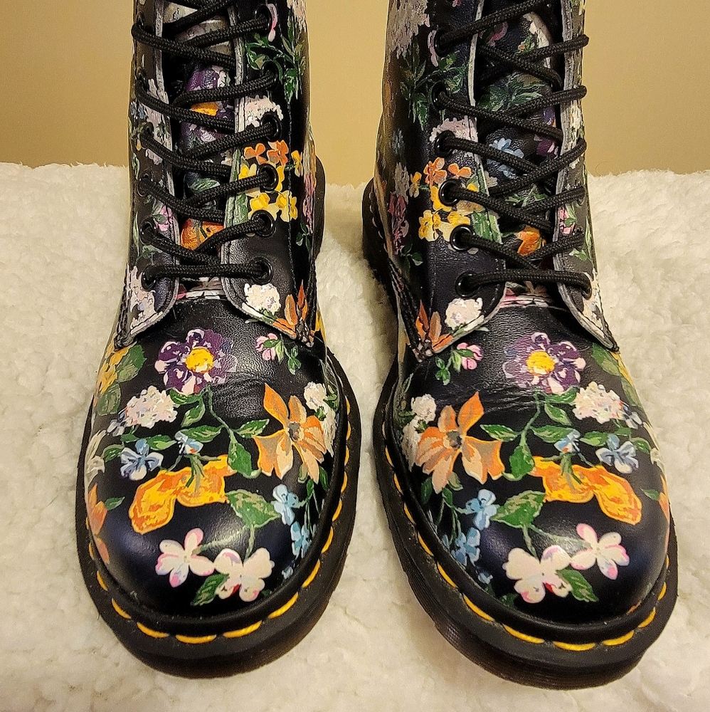 Dr. Marten Boots